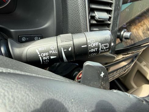 Used 2019 Honda Pilot Touring image 13