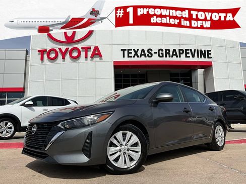 Used 2025 Nissan Sentra S image 1