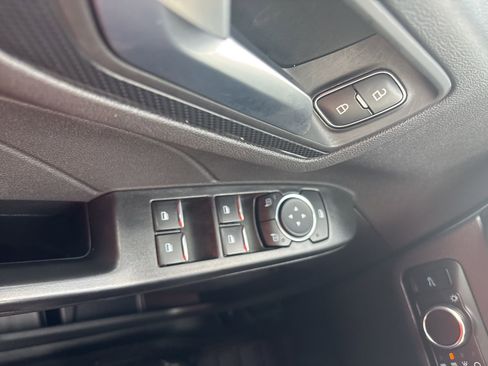 Used 2024 Ford Escape ST-Line image 30