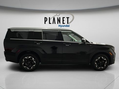 Used 2025 Hyundai Santa Fe SE image 8