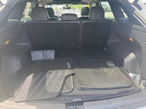 Used 2023 Volkswagen Atlas Cross Sport SE w/ Panoramic Sunroof Package AWD/4WD image 16