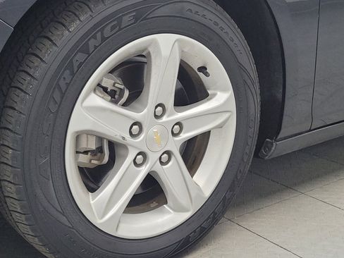 Used 2023 Chevrolet Malibu LS FWD image 31
