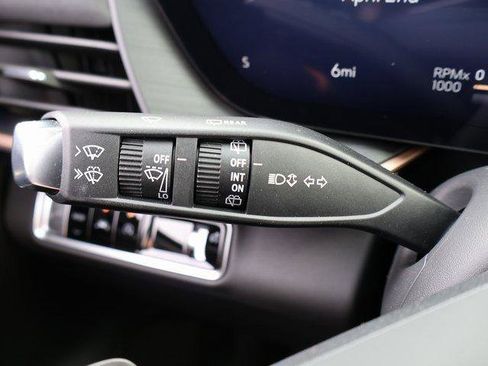 New 2025 Buick Envision Sport Touring image 24