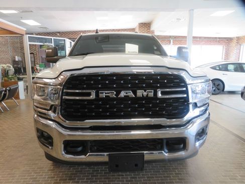 Used 2024 RAM 2500 Big Horn w/ Off Road Package AWD/4WD image 2