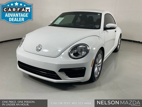 Used 2017 Volkswagen Beetle 1.8T Classic FWD image 1