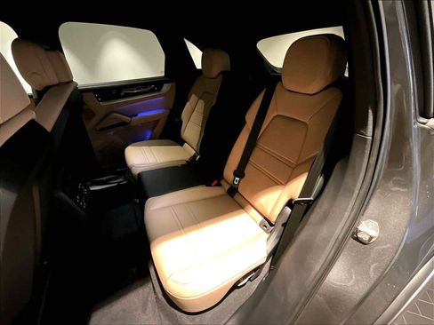 New 2026 Porsche Cayenne E-Hybrid image 27