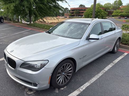 Used 2011 BMW 750Li image 1
