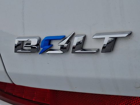Used 2023 Chevrolet Bolt EUV LT w/ Driver Confidence Package image 29