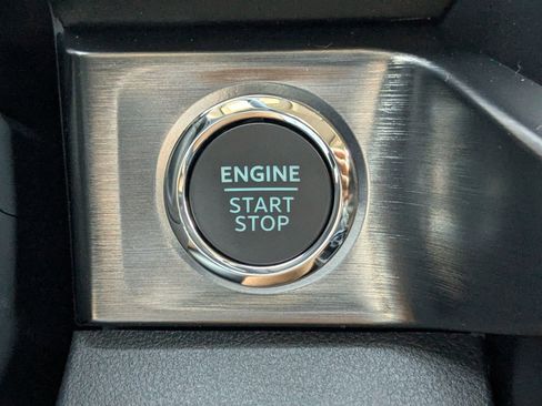 New 2026 Ford F250 Lariat w/ Black Appearance Package image 33