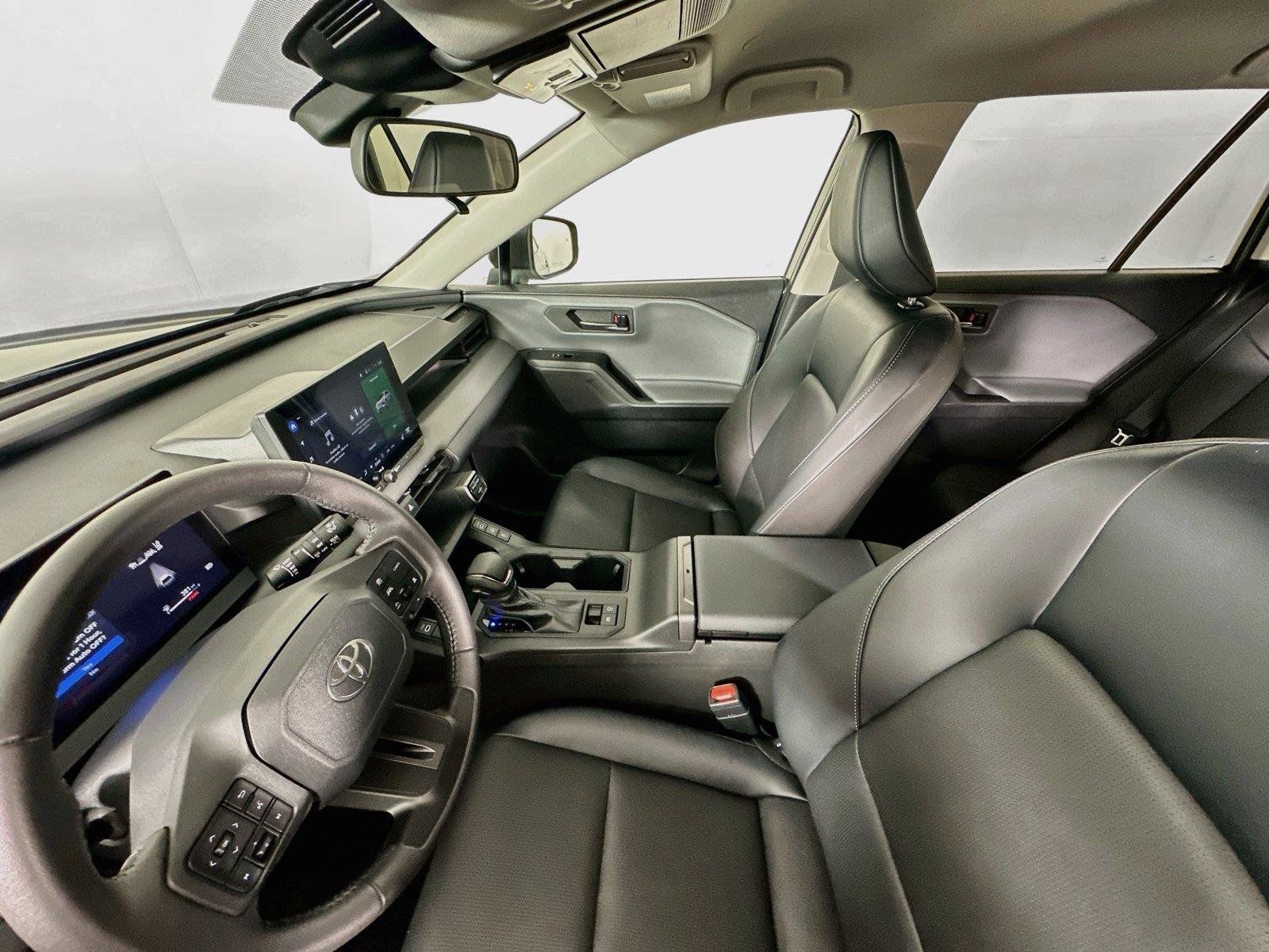 Used 2026 Toyota RAV4 XLE Premium AWD/4WD image 5