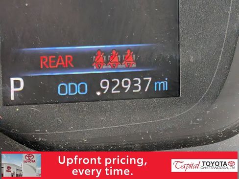 Used 2021 Toyota Corolla LE w/ Carpet Mat Package (TMS) image 18