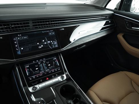 New 2025 Audi Q7 3.0T Premium Plus image 32