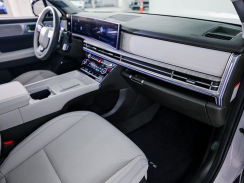 Used 2025 Hyundai Santa Fe Calligraphy image 29