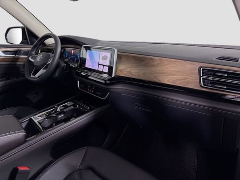 New 2026 Volkswagen Atlas SE image 31