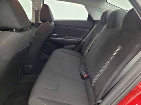Used 2023 Hyundai Elantra SEL FWD image 18