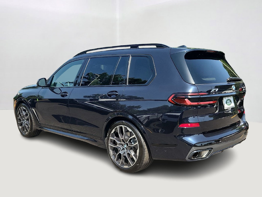 Certified 2026 BMW X7 xDrive40i w/ M Sport Package AWD/4WD image 6