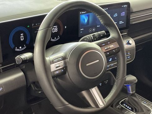 Used 2024 Hyundai Kona SEL FWD image 13