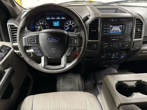 Used 2016 Ford F150 XLT AWD/4WD image 11