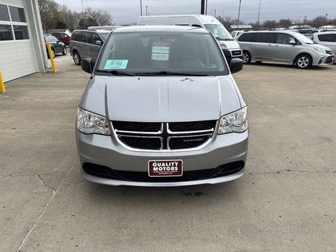 Used 2017 Dodge Grand Caravan SE w/ Power Window Group FWD image 18