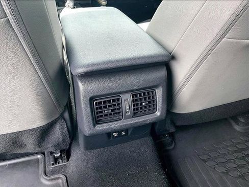 Used 2025 Toyota Camry SE w/ Convenience Package FWD image 24