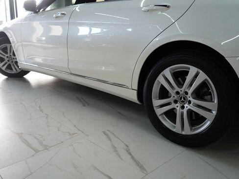 Used 2019 Mercedes-Benz S 450 Sedan image 4