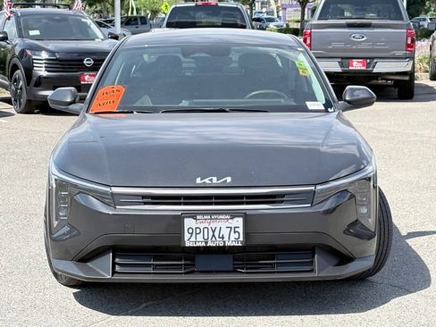 Used 2025 Kia K4 FWD image 3