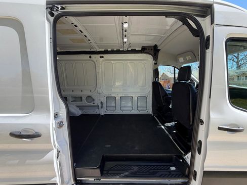 Used 2024 Ford Transit 250 148 Medium Roof Extended AWD image 15