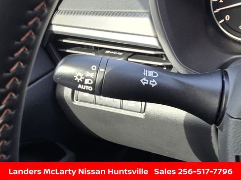 Used 2025 Nissan Altima 2.5 SR image 25