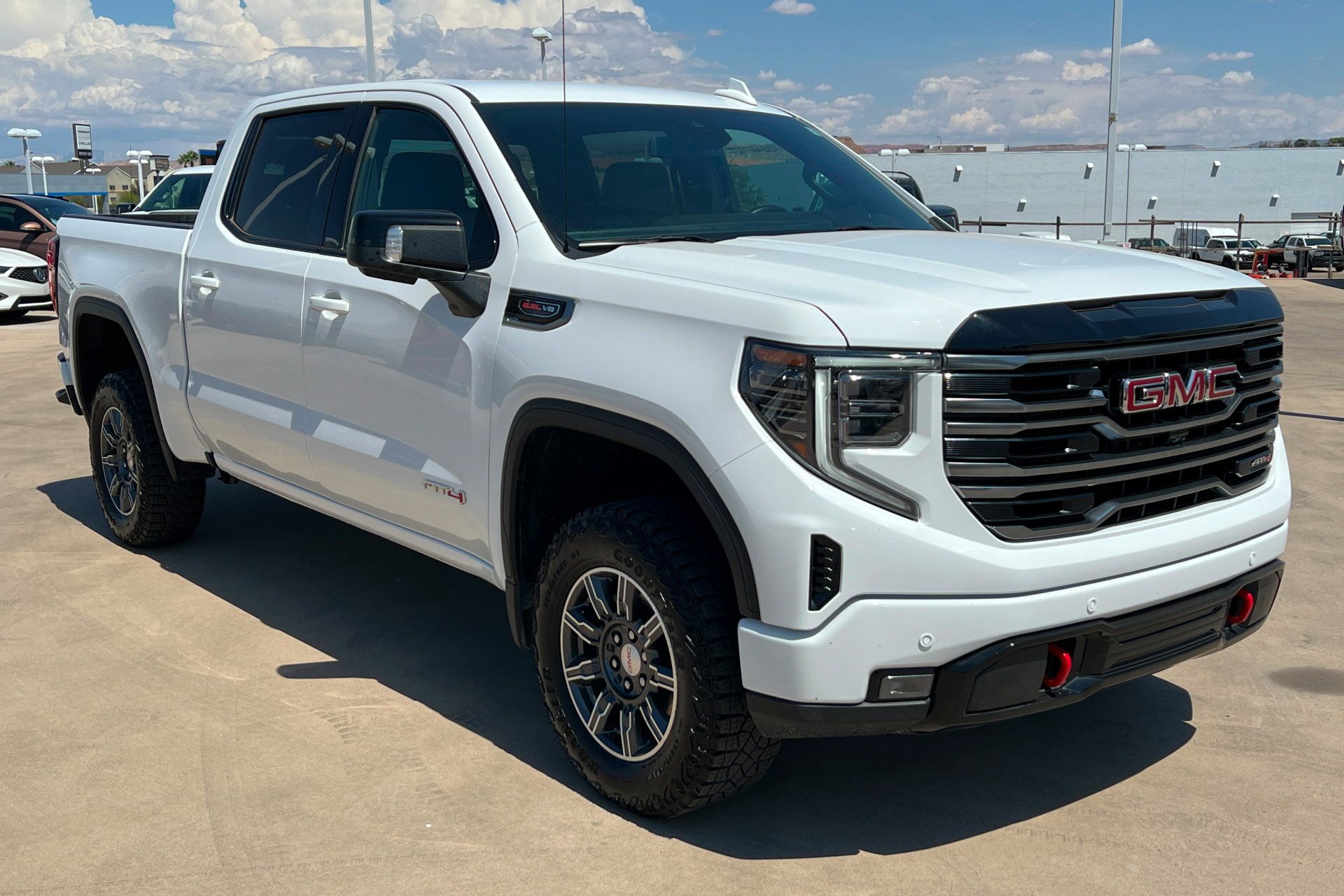 Used 2025 GMC Sierra 1500 AT4 AWD/4WD image 8