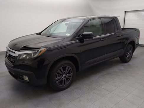 Used 2019 Honda Ridgeline Sport image 2