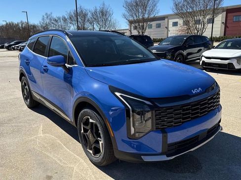 New 2026 Kia Sportage EX w/ EX Panorama Roof Package FWD image 1
