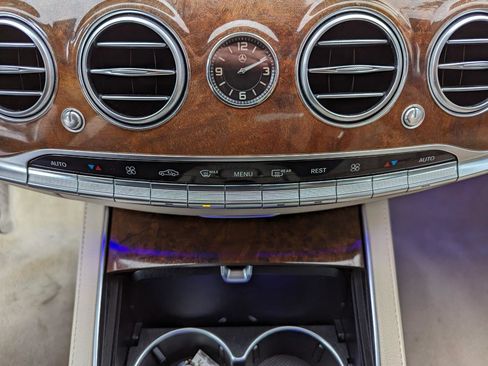 Used 2014 Mercedes-Benz S 550 Sedan image 26