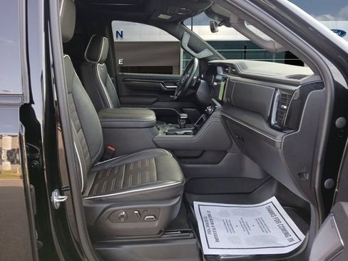 Used 2023 GMC Sierra 1500 AT4X AWD/4WD image 15