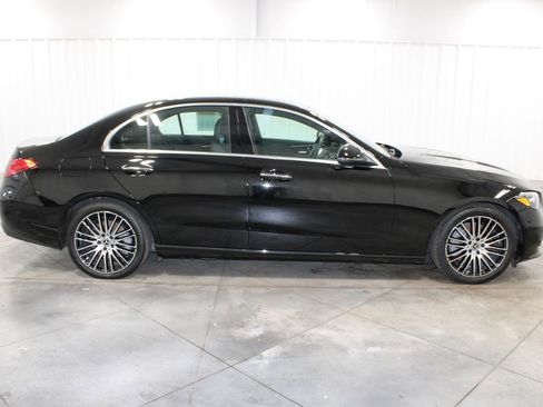 Used 2025 Mercedes-Benz C 300 Sedan image 11