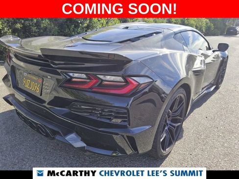 Used 2025 Chevrolet Corvette Z06 RWD image 4