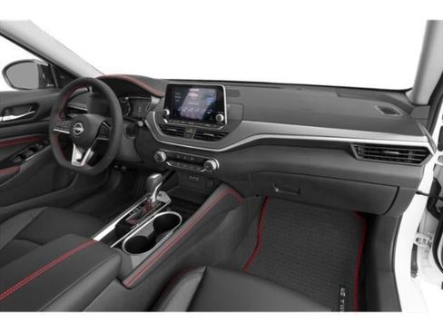 Used 2024 Nissan Altima 2.5 SR image 15