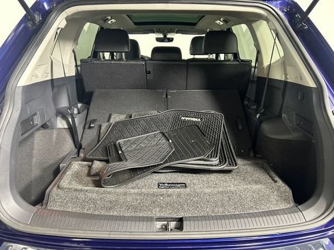 Used 2021 Volkswagen Tiguan SE w/ Panoramic Sunroof Package AWD/4WD image 26