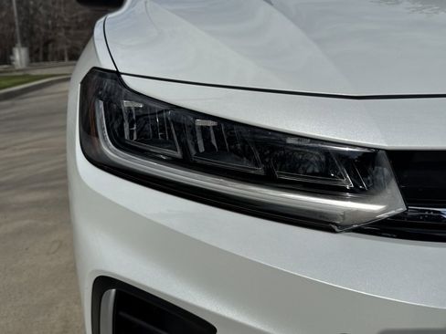 Used 2026 Volkswagen Jetta SE FWD image 5