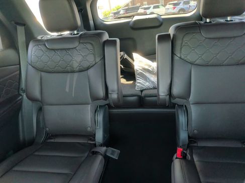 Certified 2025 Ford Explorer Platinum w/ Ultimate Package AWD/4WD image 8