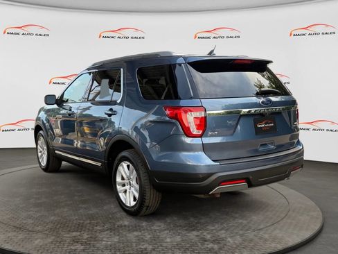 Used 2019 Ford Explorer XLT w/ Equipment Group 202A AWD/4WD image 8