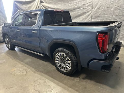 Used 2025 GMC Sierra 1500 Denali Ultimate AWD/4WD image 4