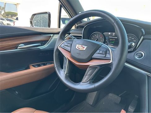 Certified 2023 Cadillac XT5 Premium Luxury w/ Technology Package image 27