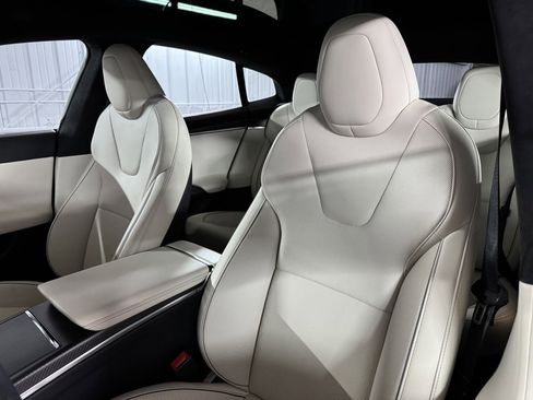 Used 2021 Tesla Model S Plaid image 37