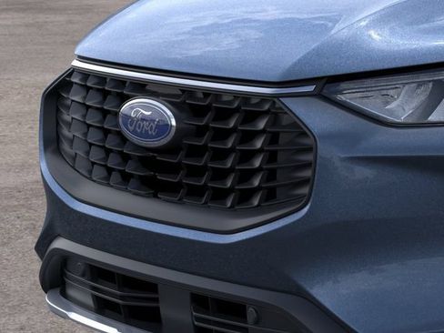 New 2024 Ford Escape SE FWD image 17