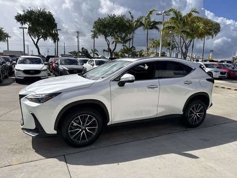 Used 2024 Lexus NX 250 FWD image 10