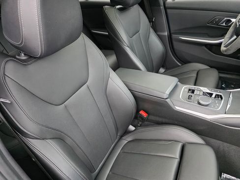 Used 2024 BMW 330i Sedan w/ M Sport Package RWD image 29
