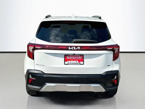 Used 2024 Kia Seltos EX AWD/4WD image 7