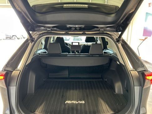 Certified 2023 Toyota RAV4 XLE w/ Convenience Package image 17