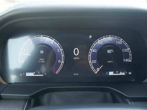 New 2025 Jeep Grand Cherokee Limited image 44