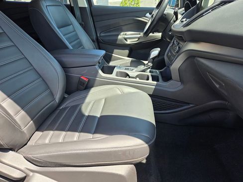 Used 2019 Ford Escape SEL FWD image 9